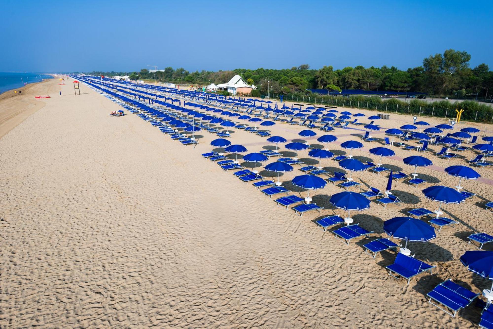 Residenza Al Parco Aparthotel Bibione Exteriör bild