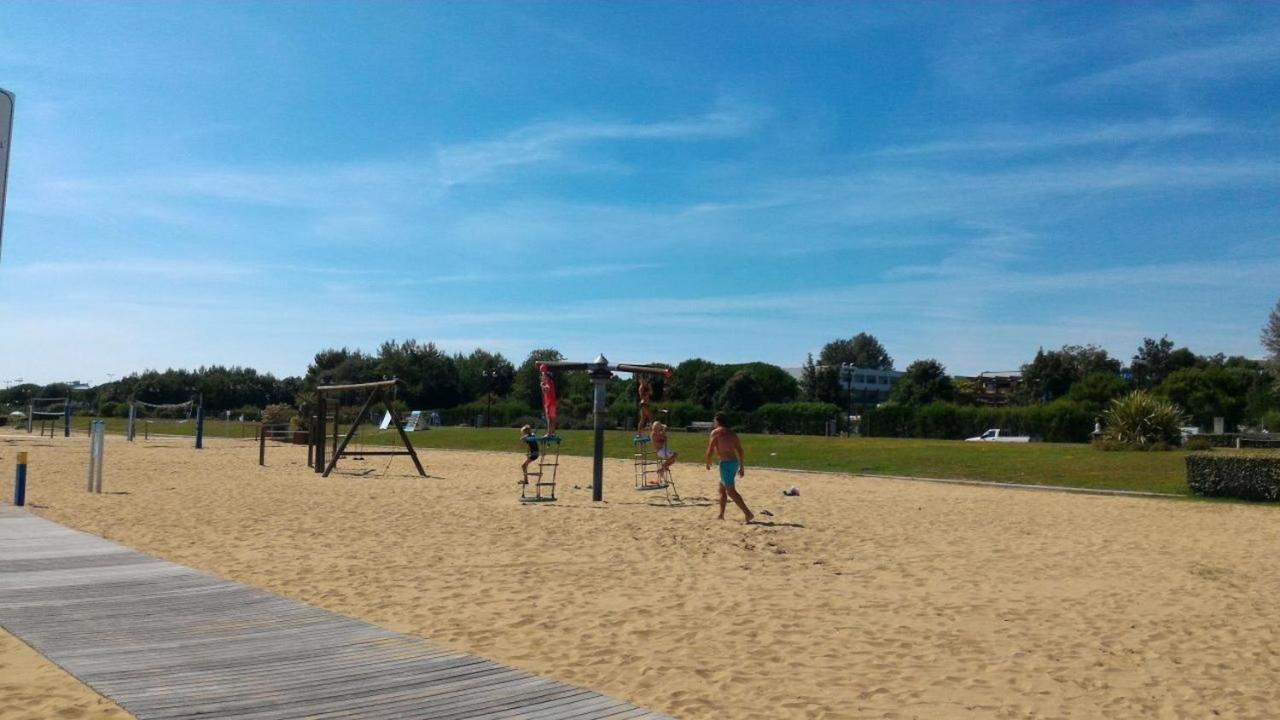 Residenza Al Parco Aparthotel Bibione Exteriör bild